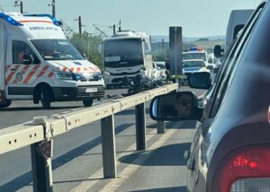 Jucu Accident Today: Motorcycle and Car Collision on DN1C Leaves Two Injured, Traffic Disrupted