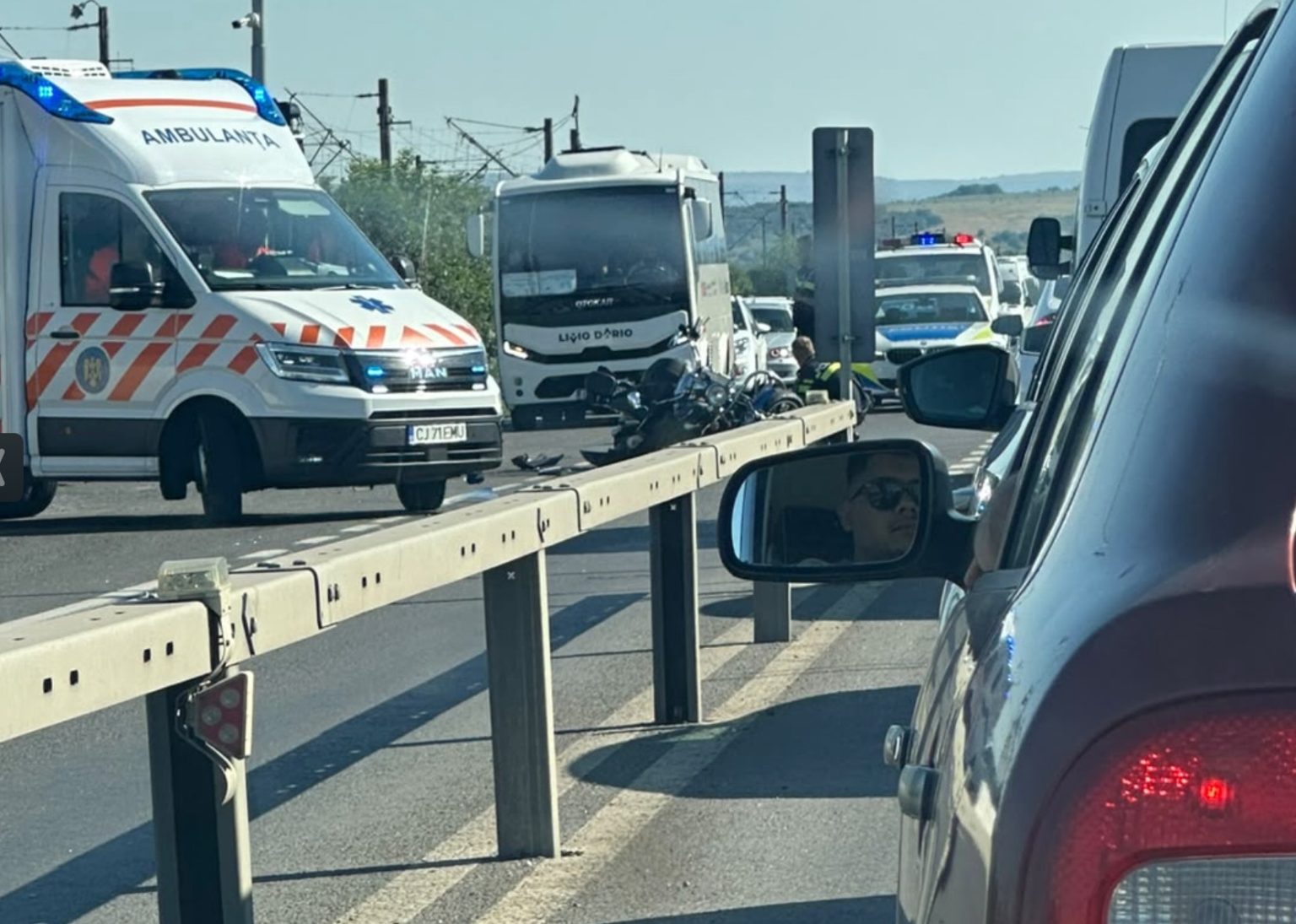 Jucu Accident Today: Motorcycle and Car Collision on DN1C Leaves Two Injured, Traffic Disrupted